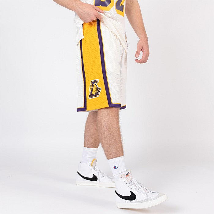 MNA-G25 (Mitchell and ness swingman shorts lakers off white) 12397391