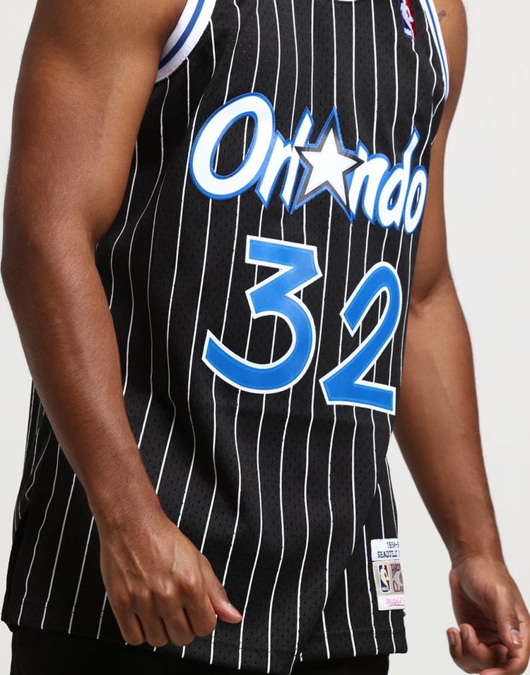 MNA-S1 (NBA SWINGMAN JERSEY MAGIC SHAQ 32 ALT 94-95 BLACK) 102298260