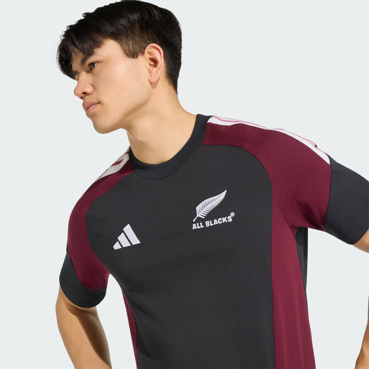 AA-G32 (Adidas all blacks cotton t-shirt all black/maroon) 52692956