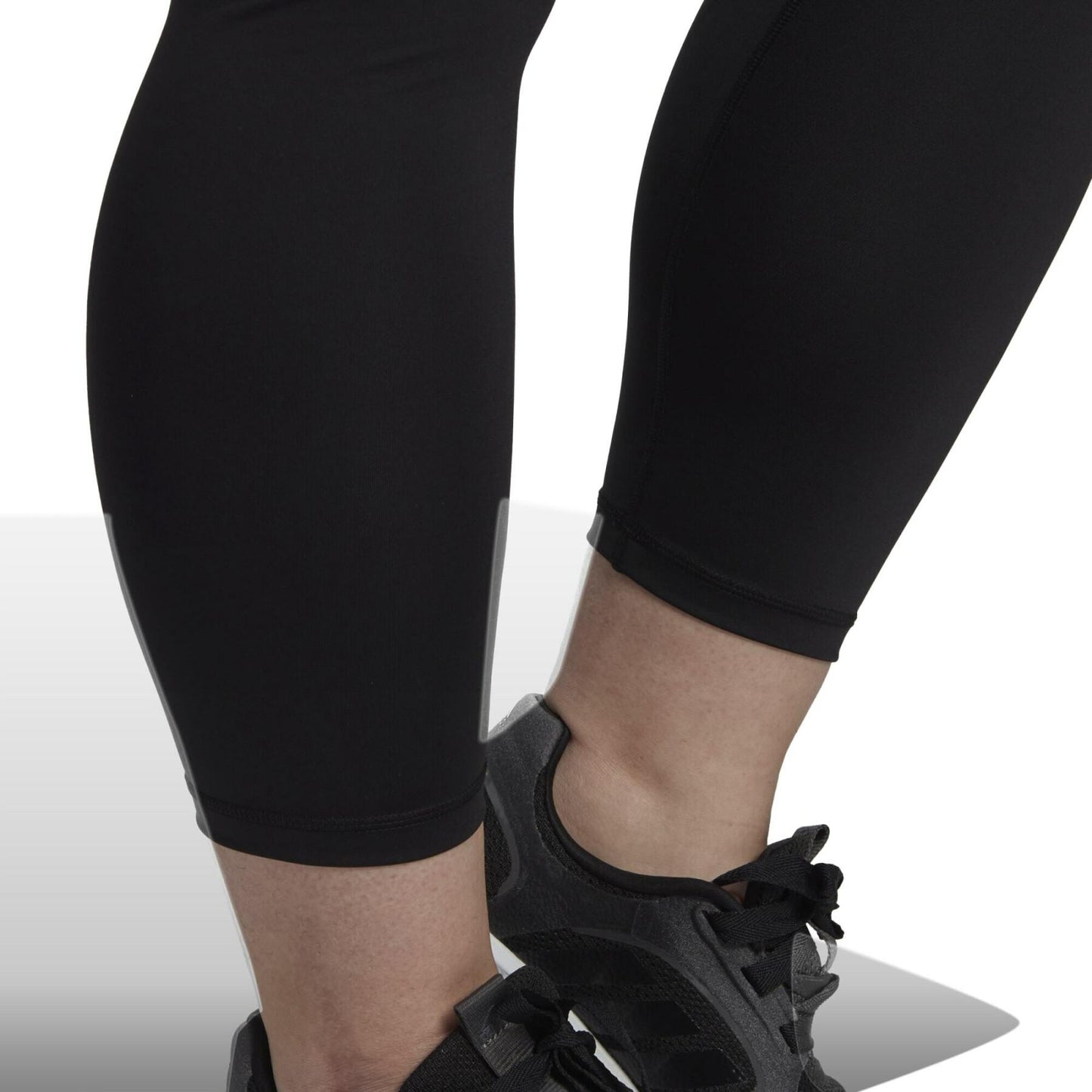 AA-H22 (Adidas training essentials high waisted 7/8 leggings plus size black/white) 102393370