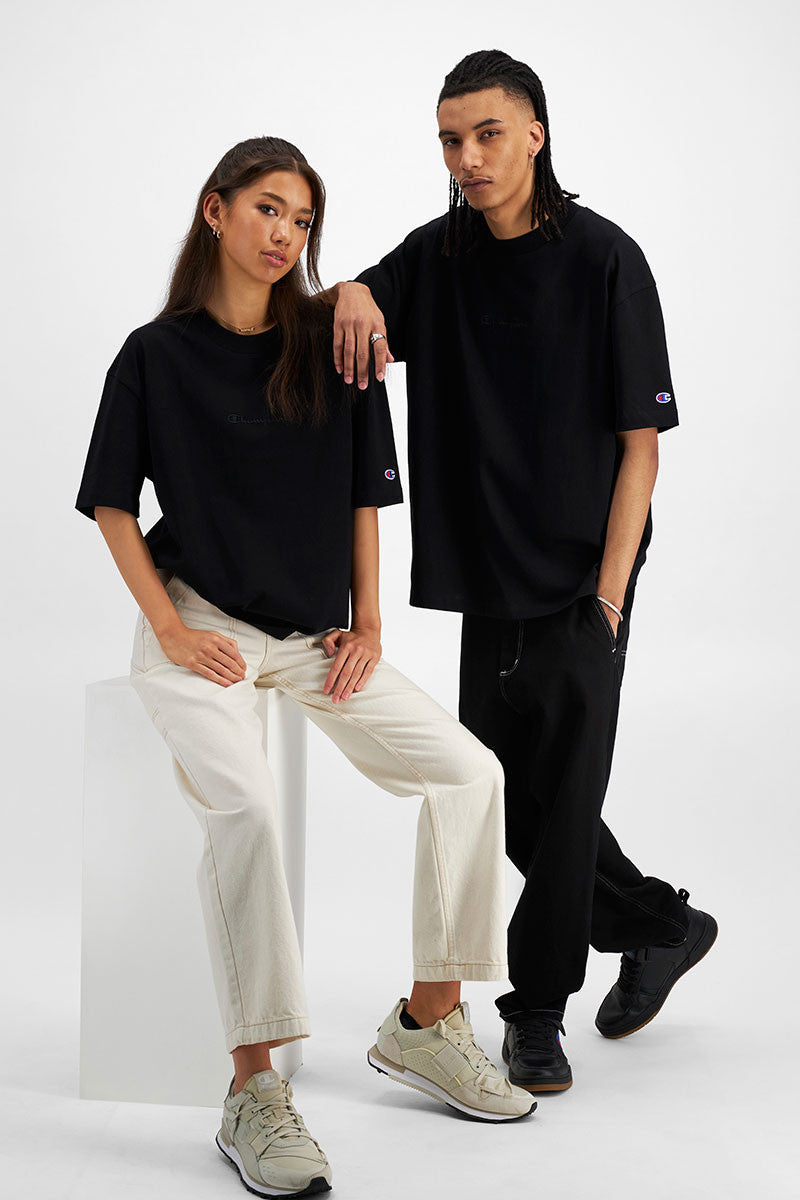 CA-S11 (Champion heritage new script tee black/black) 72392603 CHAMPION