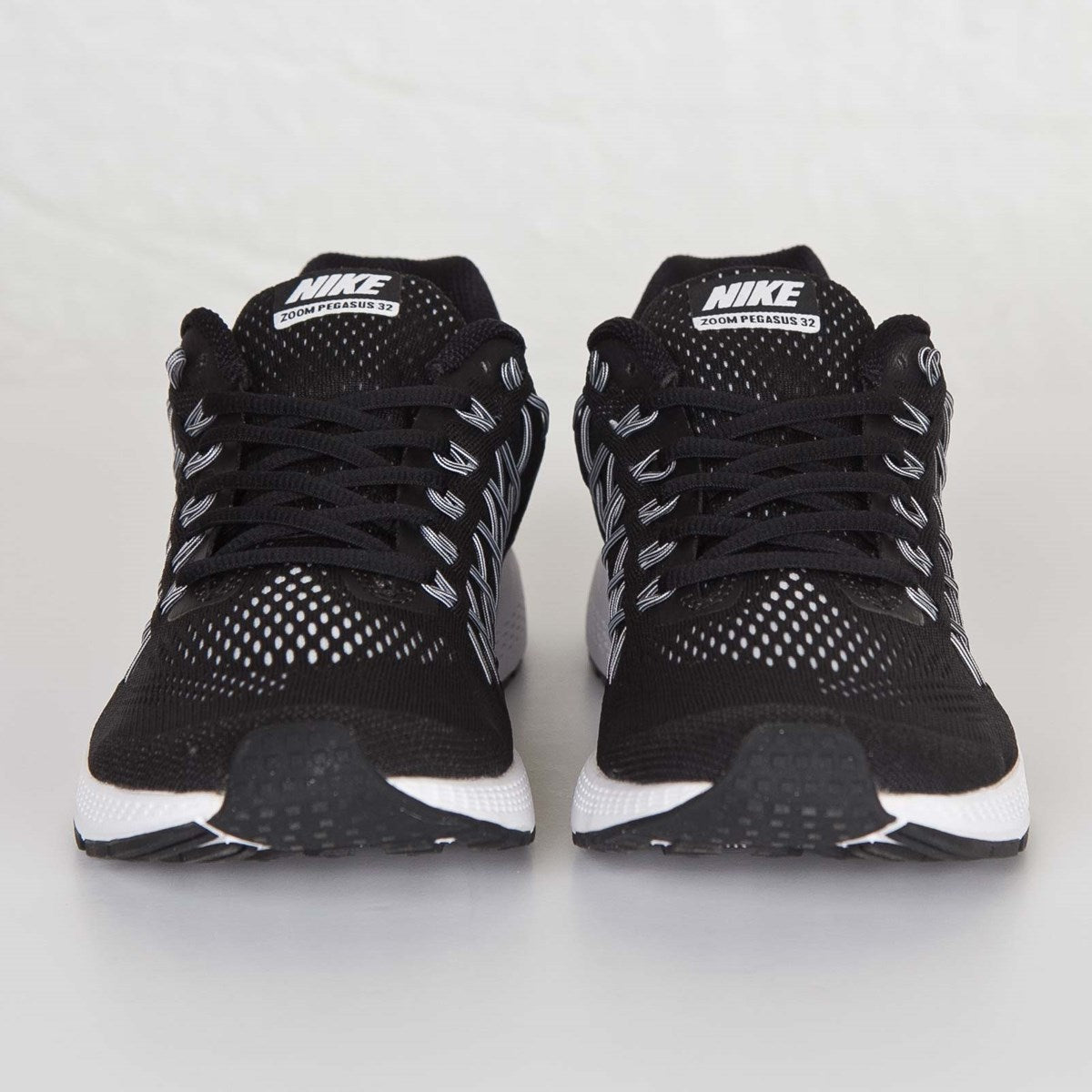 N-L79 (NIKE AIR ZOOM PEGASUS - BLK/WHT) 11697119