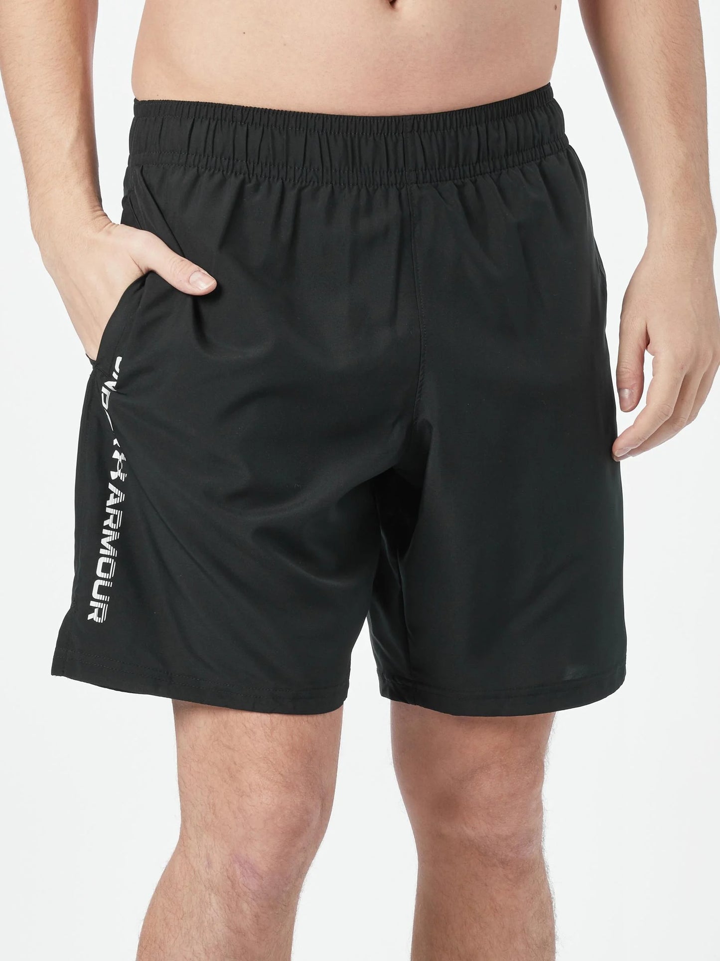UAA-I12 (Under armour mens woven wordmark shorts black/white) 22492608