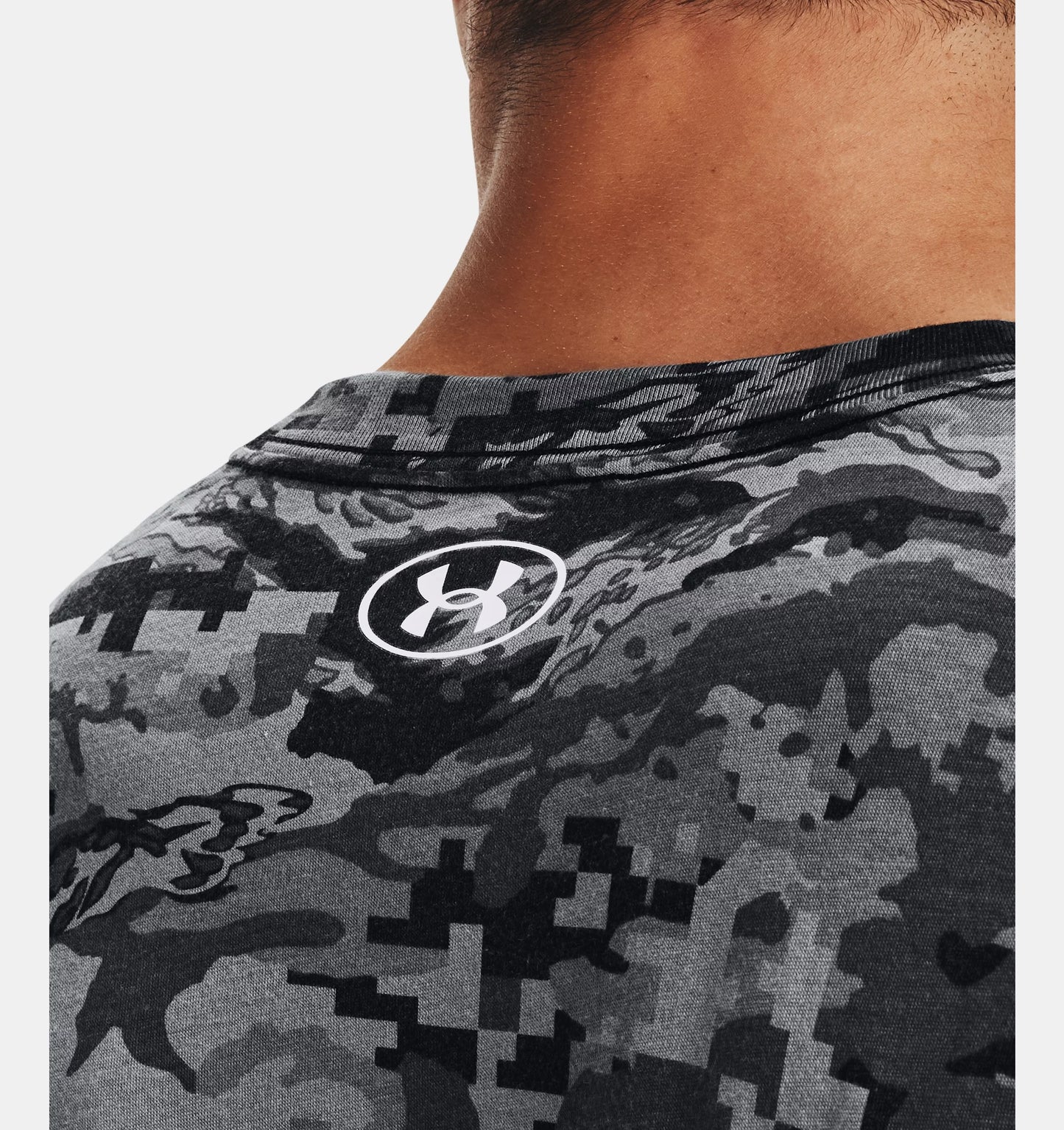UAA-D8 (Mens abc camo long sleeve tee black/white) 92292608 UNDER ARMOUR