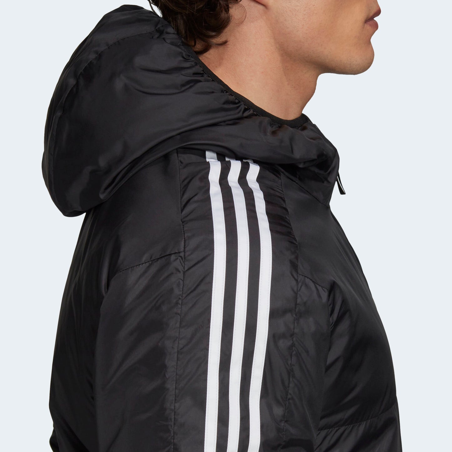 AA-I21 (Adidas essentials insuated hooded jacket black/white) 72397694 ADIDAS