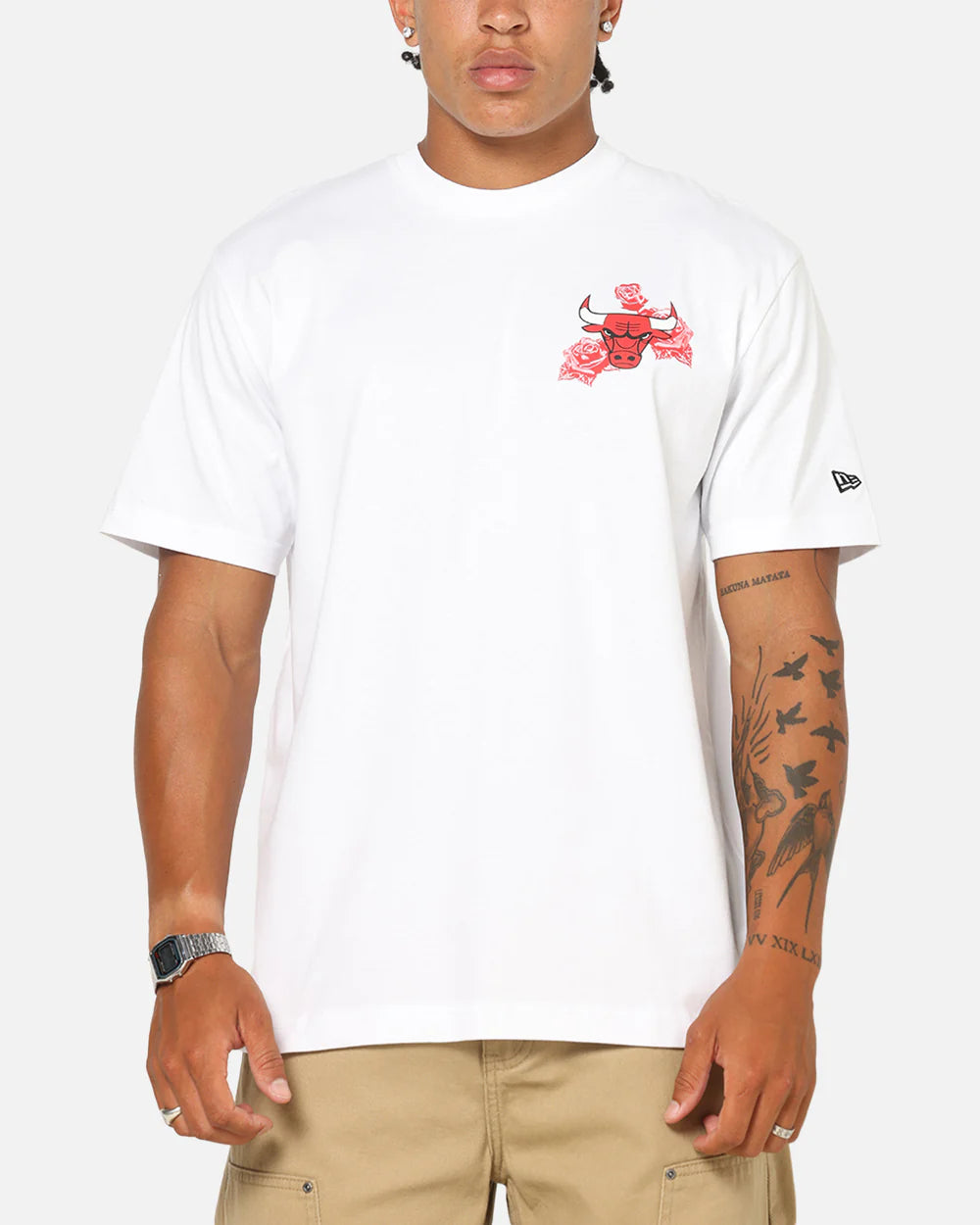 NEA-K12 (New era chicago bulls trend pop grunge rose short sleeve oversized t-shirt white) 102594000