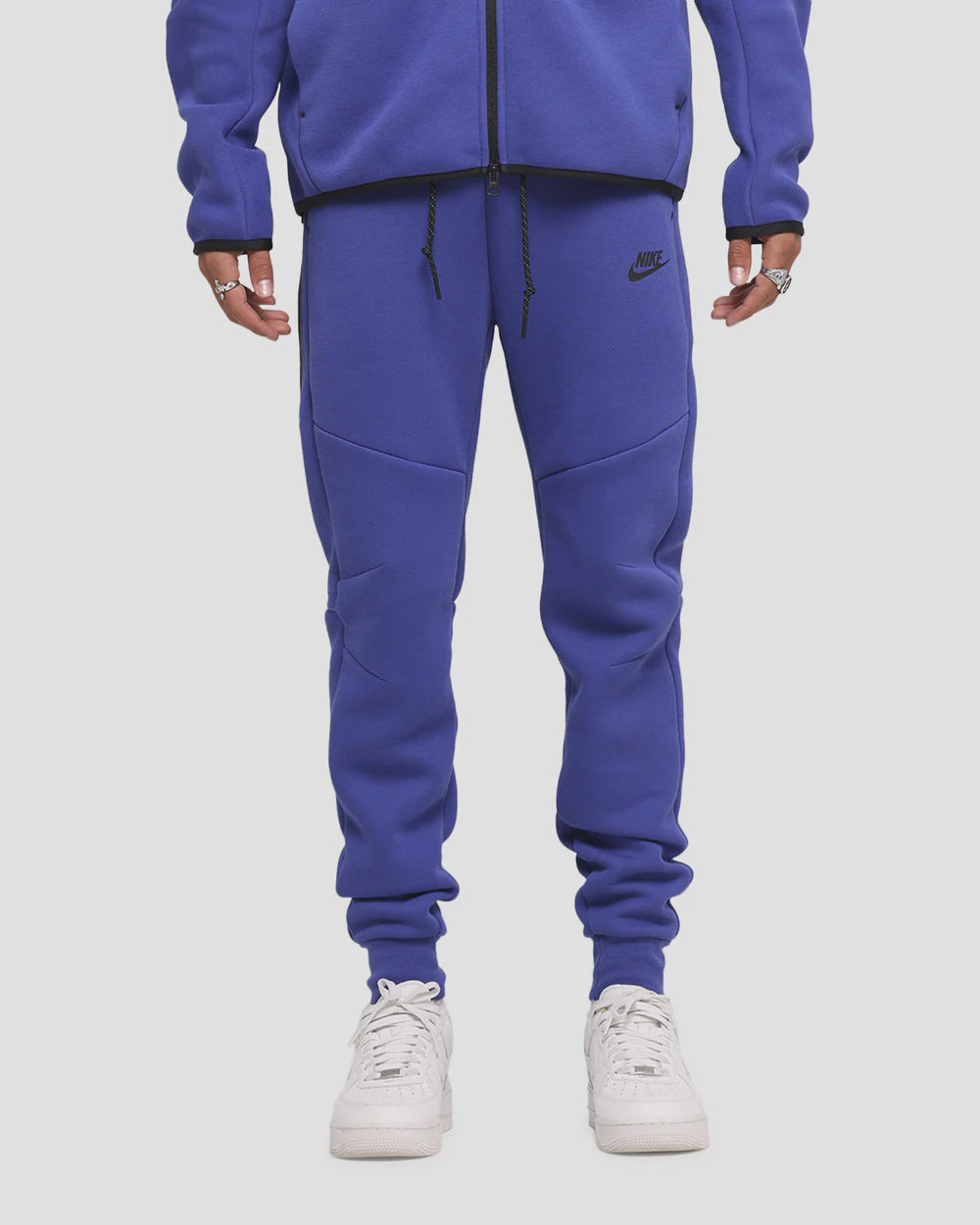 NA-N48 (Nike sportswear tech fleece joggers deep night/black)
