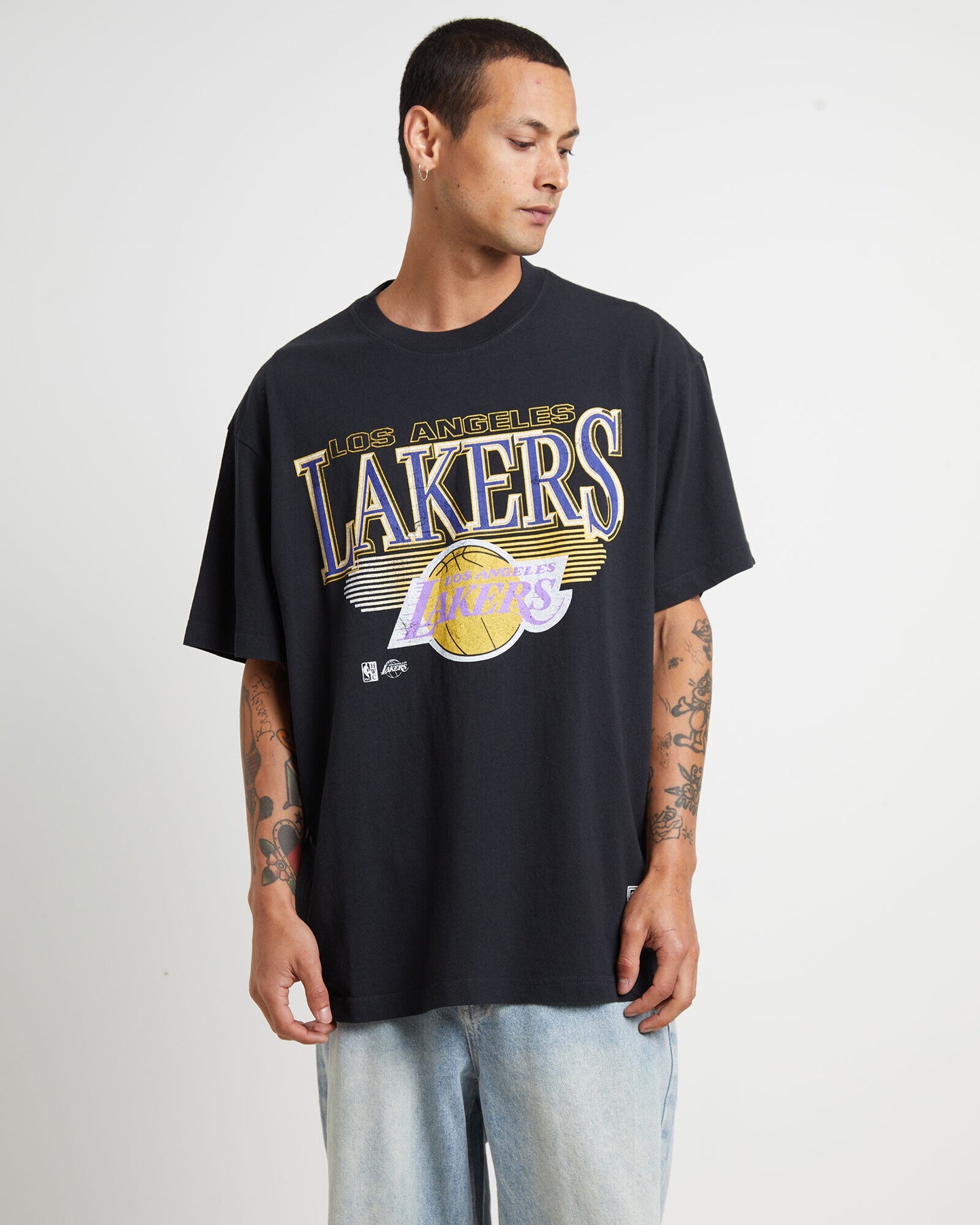 MNA-Y30 (Mitchell and ness underscore tee lakers faded black) 92393478