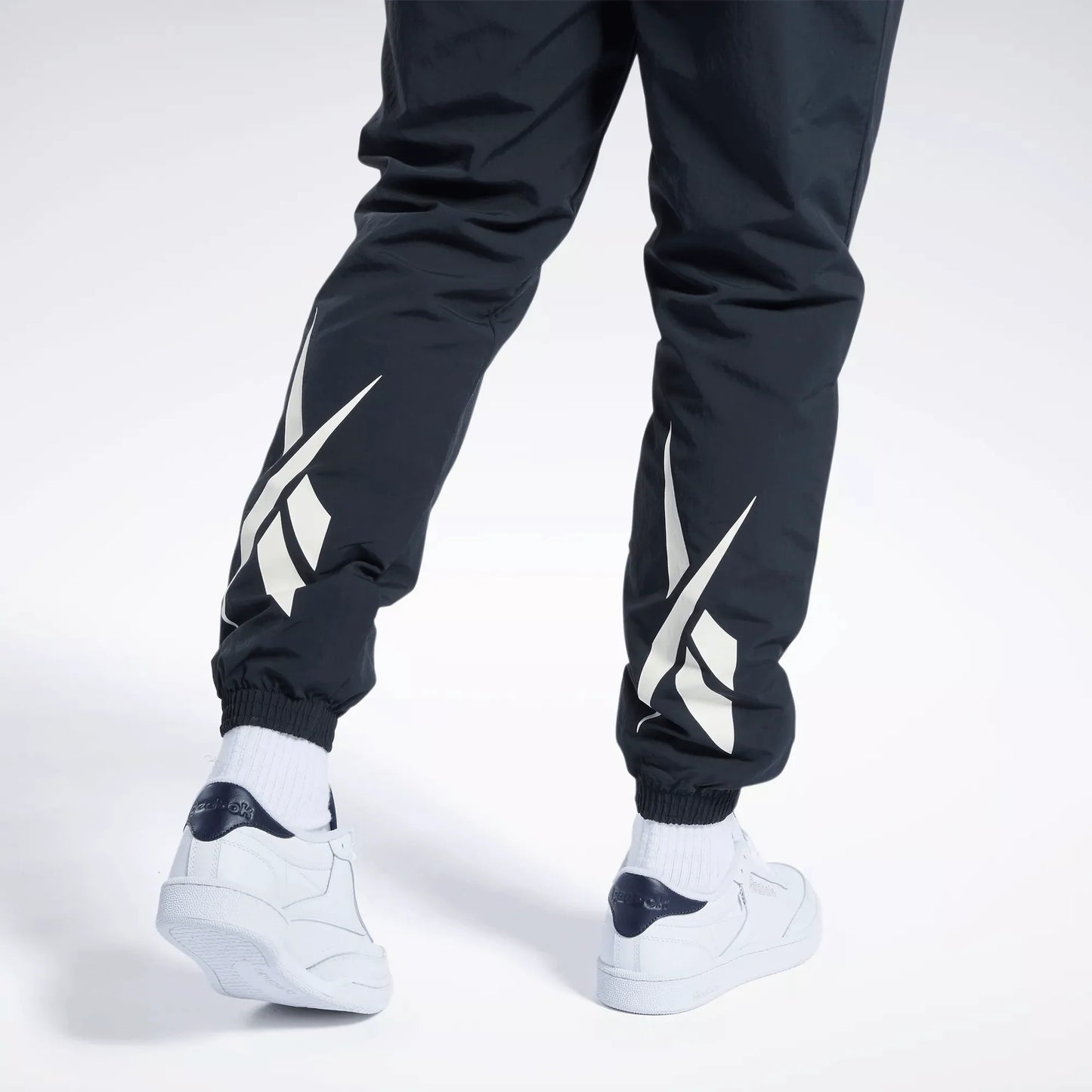 RA-G3 (Reebok classics vector trackpants black/white) 22597160