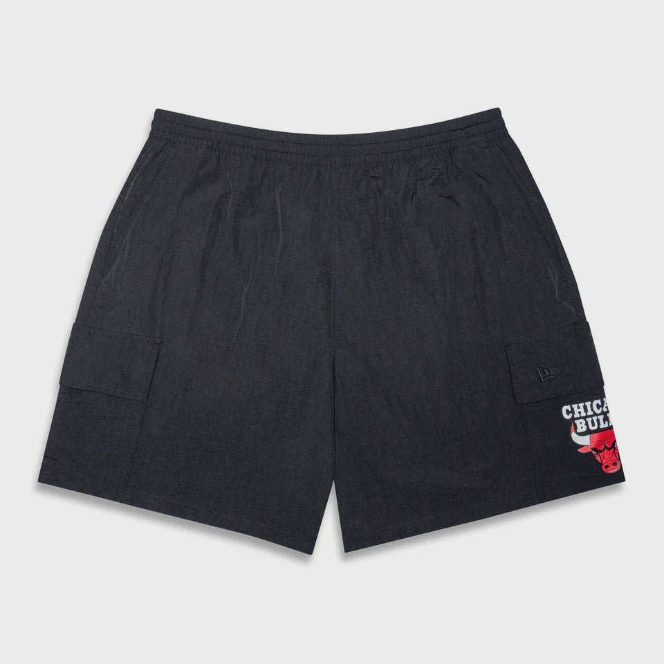 NEA-A11 (New era NBA rivals chicago bulls cargo style shorts black) 112495500