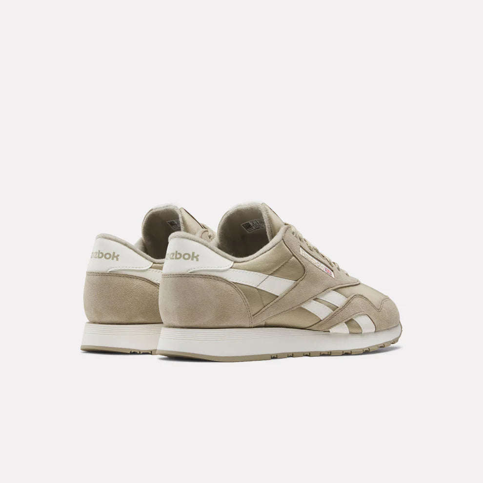 R-B17 (Reebok classic nylon mushroom/chalk) 92497673