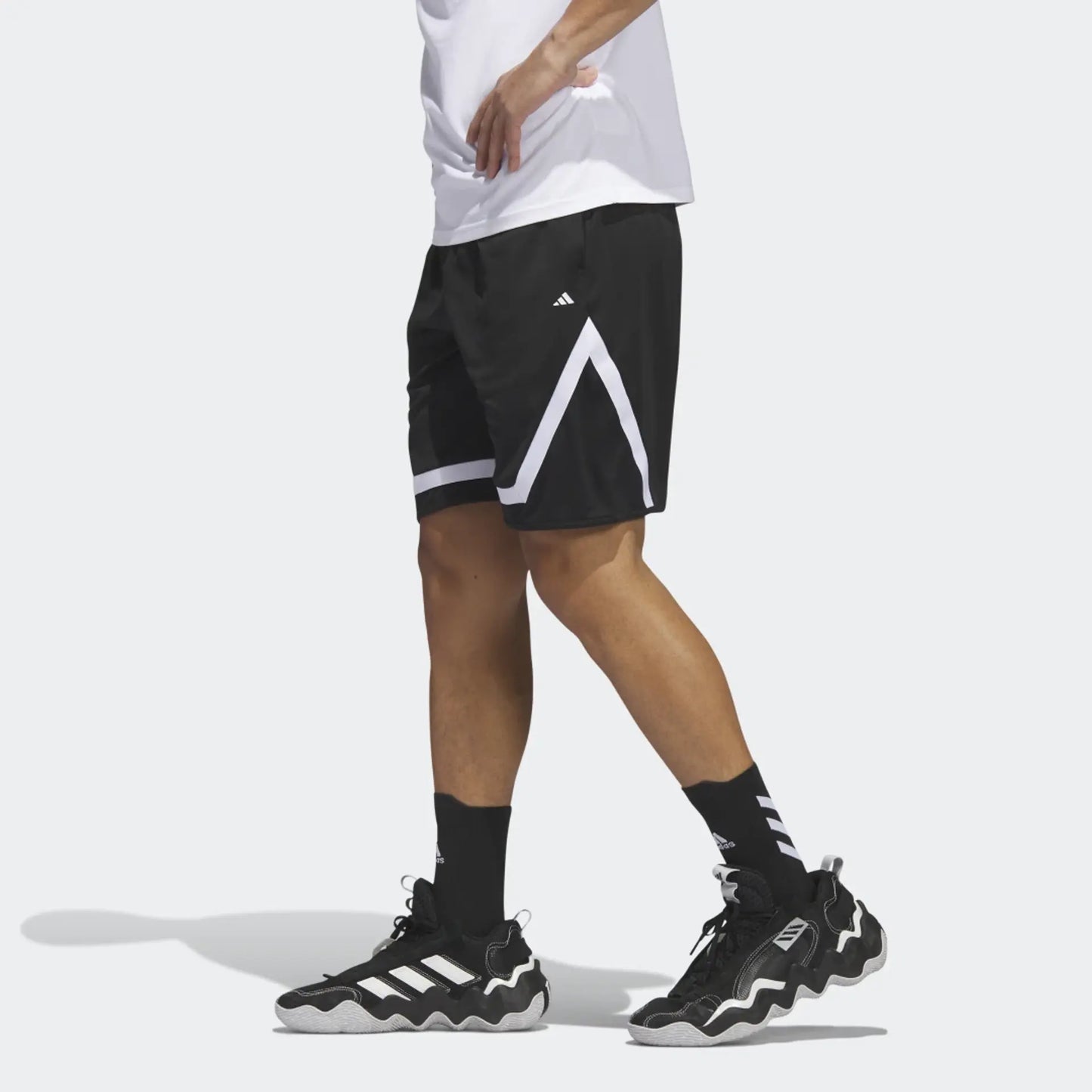 AA-J22 (Adidas pro block shorts black/white) 102392646