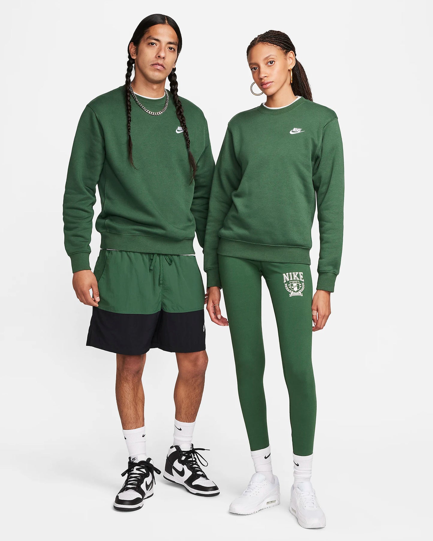 NA-F44 (Nike sportswear club crew green fir/white) 122394092