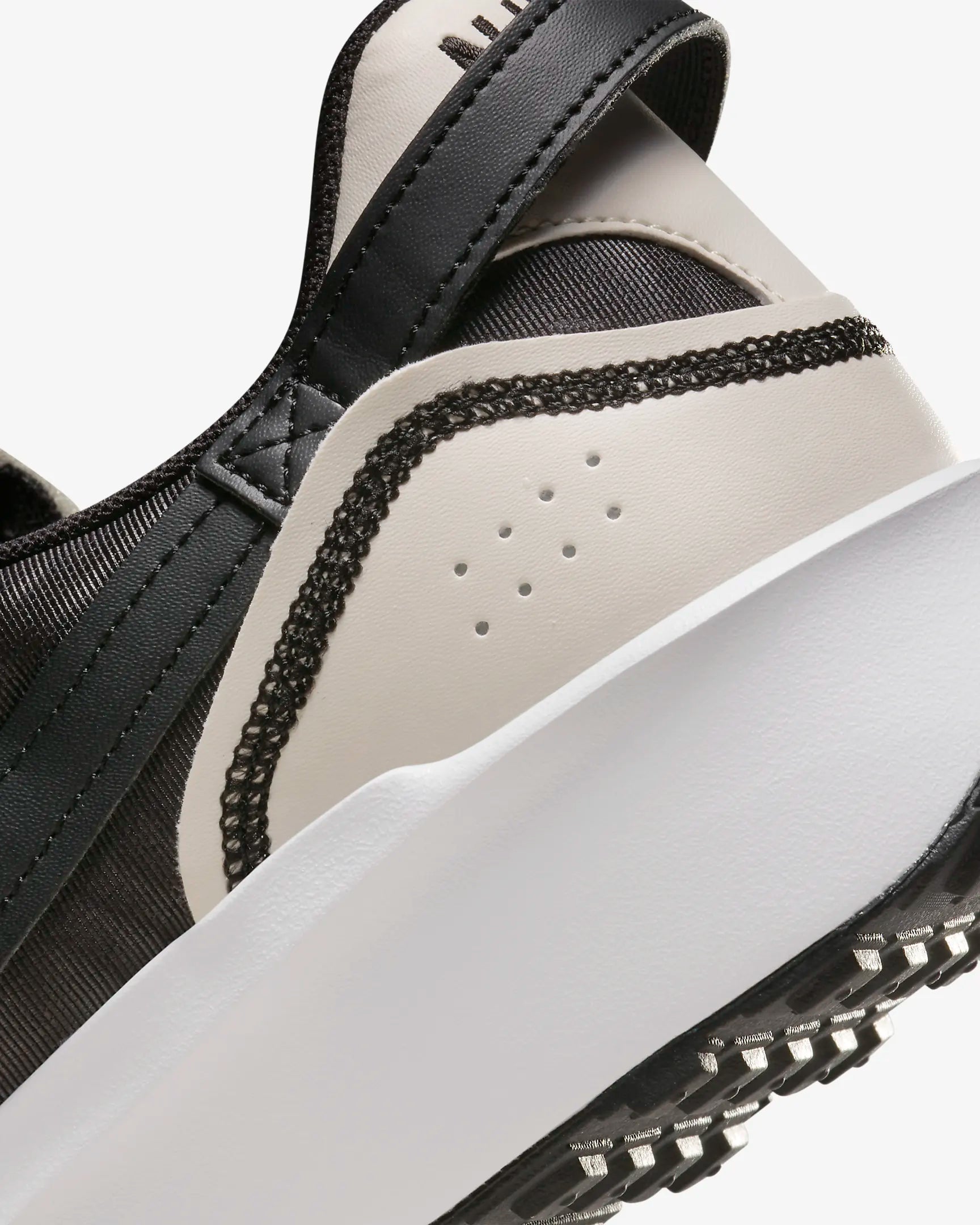 N-X135 (Nike waffle debut se black/phantom white) 62397161 NIKE