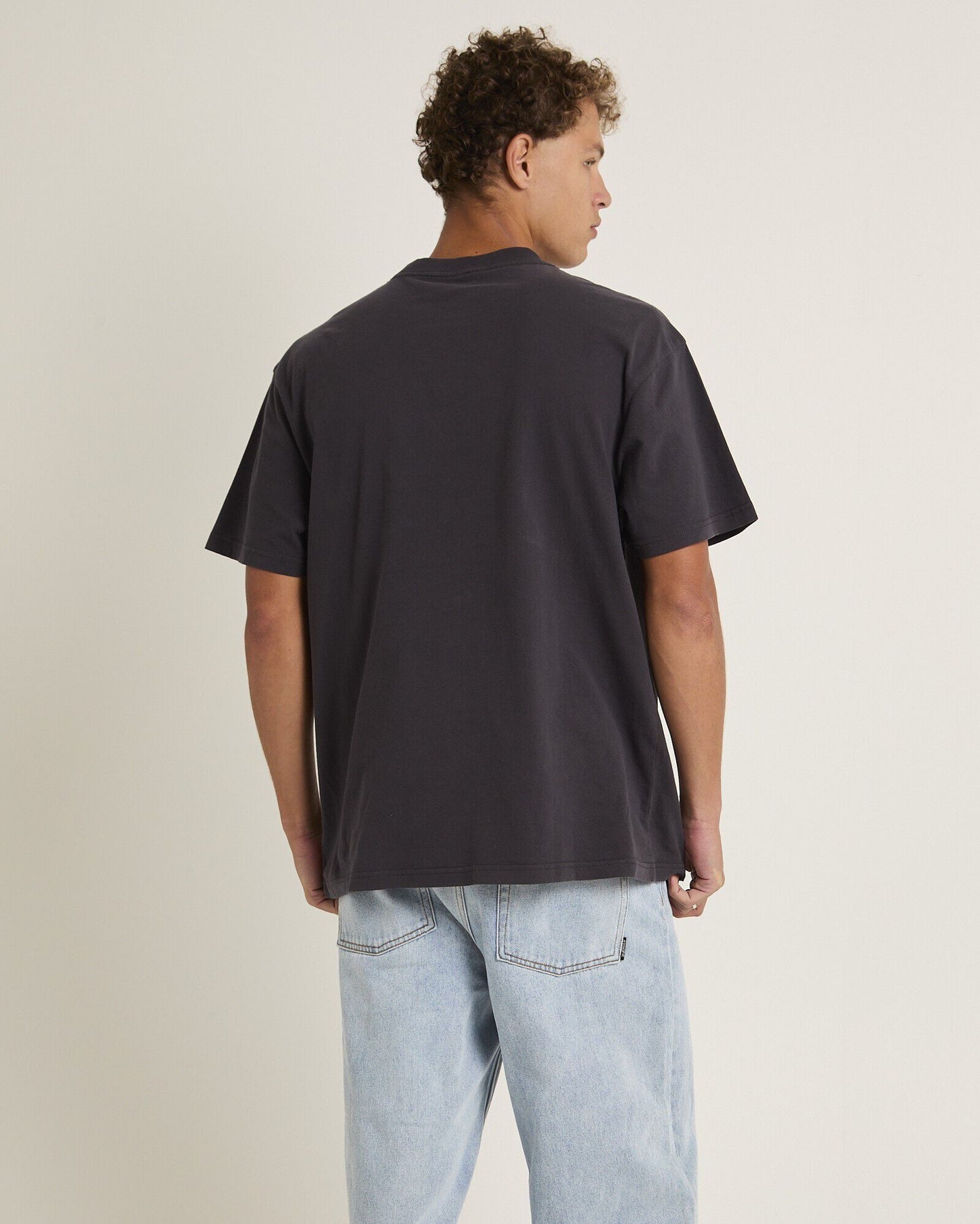 MNA-J39 (Mitchell & ness bevel burst tee bulls overdyed black) 112493478