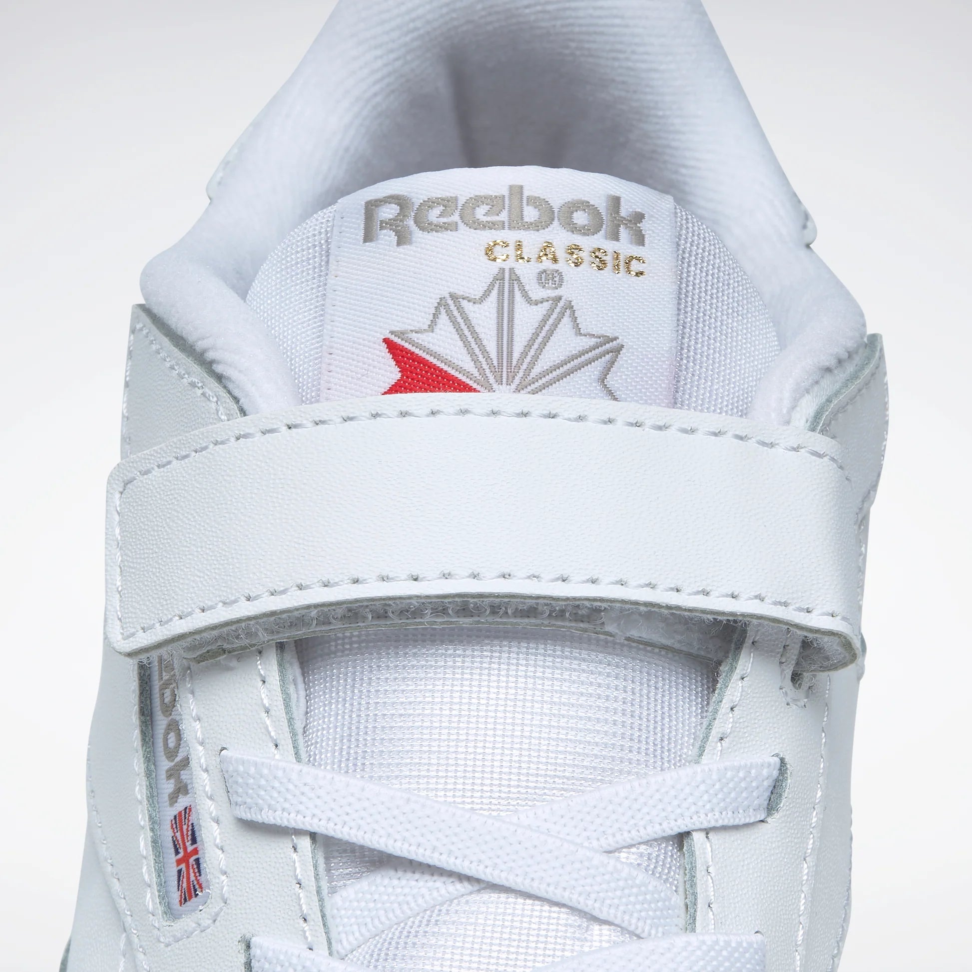 R-B15 (Reebok classic leather 1V white/carbon/vector blue) 62394604 REEBOK