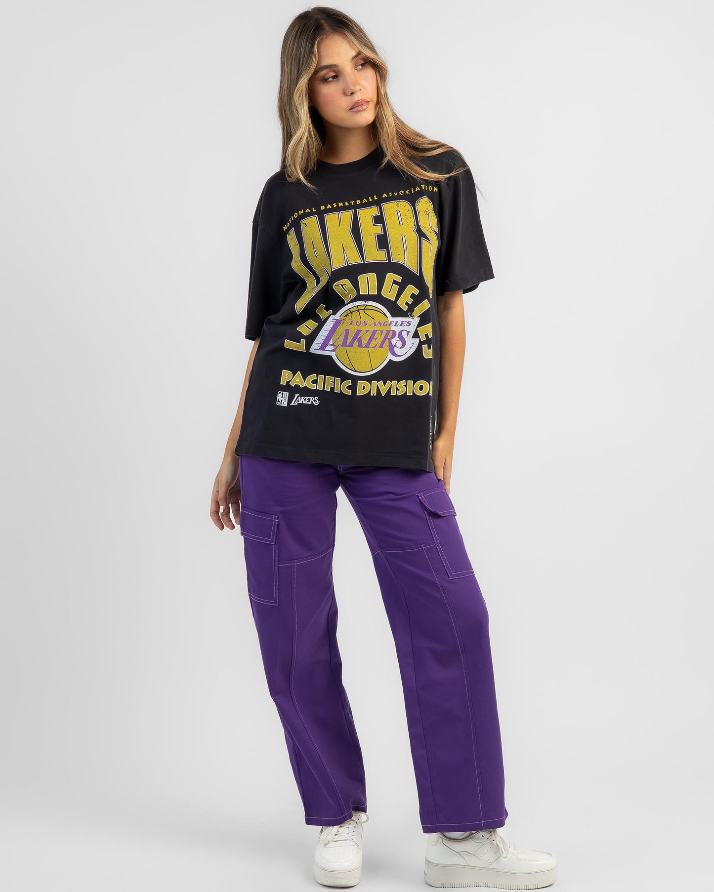 MNA-O22 (Mitchell and ness division arch tee lakers faded black) 102293478