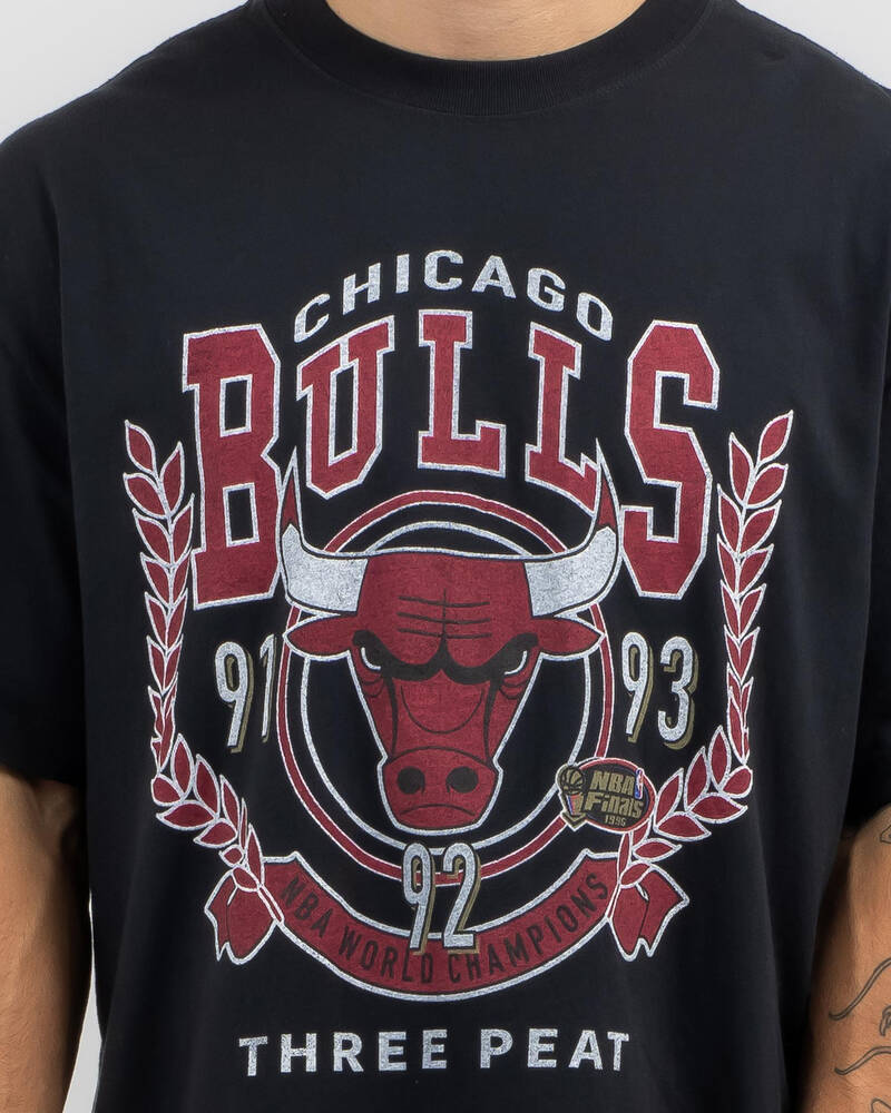 MNA-B32 (Mitchell and ness arch tee bulls faded black) 112393477