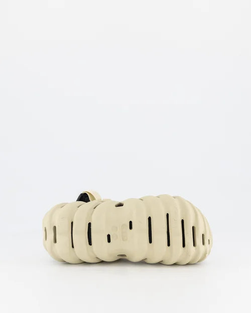 CR-O11 (Crocs echo clog bone/black) 102696521