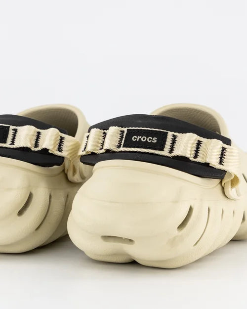 CR-O11 (Crocs echo clog bone/black) 102696521
