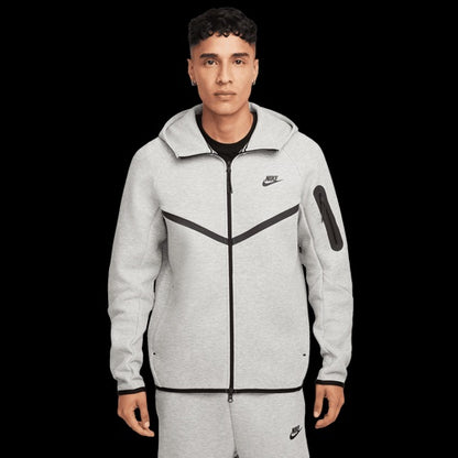 NA-L47 (Nike tech fleece full-zip windrunner hoodie grey/white)