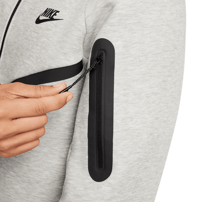 NA-L47 (Nike tech fleece full-zip windrunner hoodie grey/white)