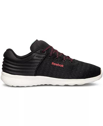 R-V8 (Reebok women's skyscape fuse walking shoes black/red) 8159500