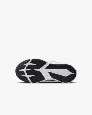 N-D136 (Nike star runner 4 nn black/white) 92394604