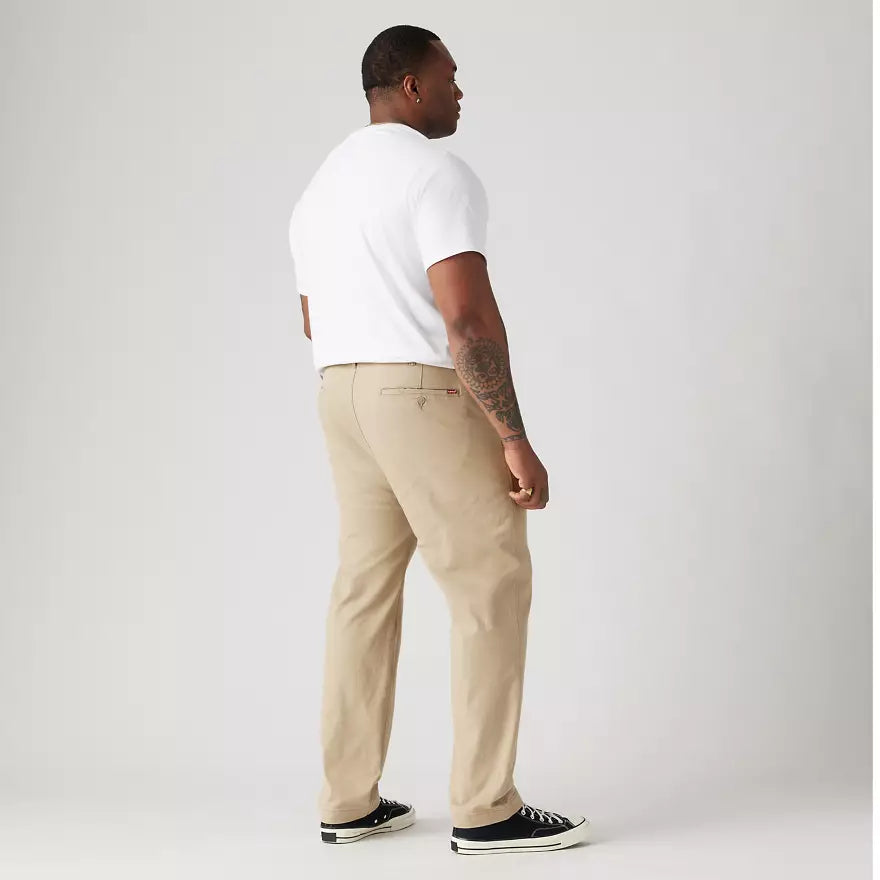 LV-E (Levi's chino standard taper khaki)