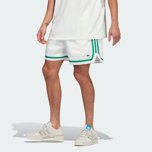 AA-D21 (Adidas hoop prep summer shorts off white/court green) 52393849 ADIDAS