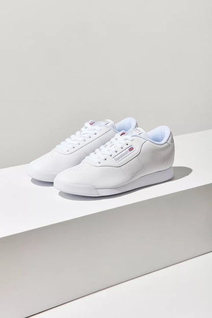 R-Q12 (Women princess white) 32295630