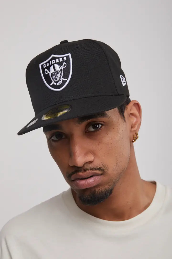NEC-Z70 (New era 5950 las vegas raiders in official team colours fitted cap) 12693750