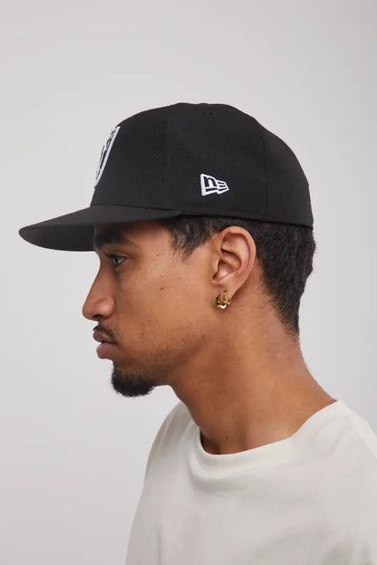 NEC-Z70 (New era 5950 las vegas raiders in official team colours fitted cap) 12693750