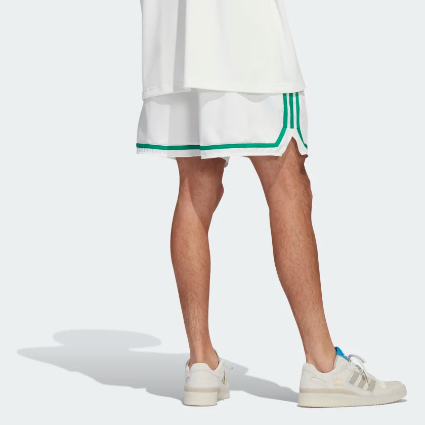 AA-D21 (Adidas hoop prep summer shorts off white/court green) 52393849 ADIDAS