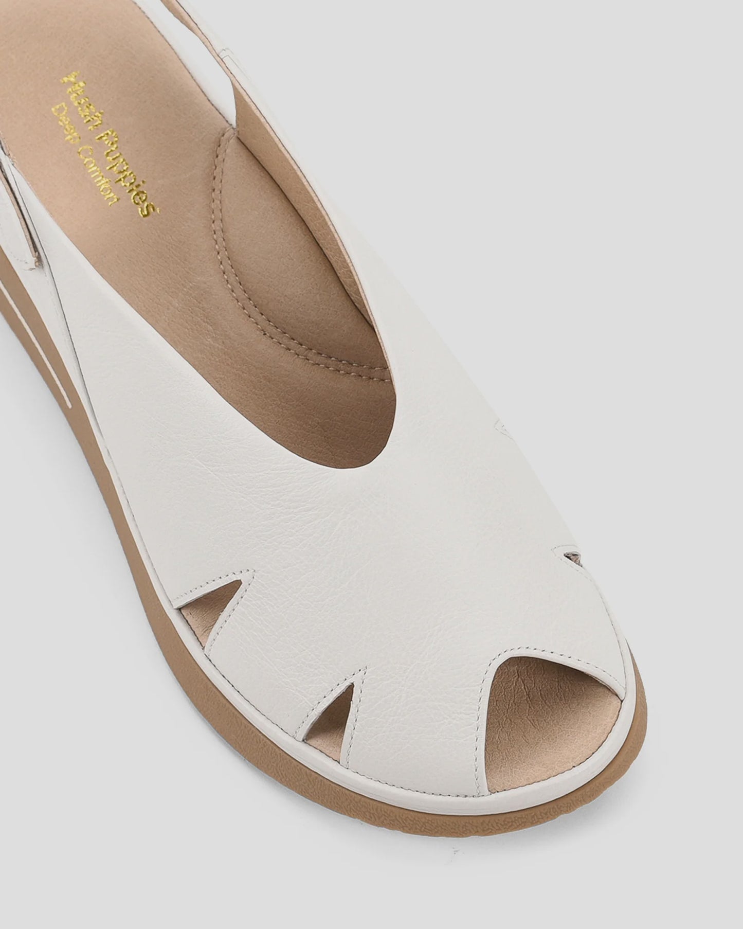 HP-P4 (Hush puppies kazoo sandals white) 52694300