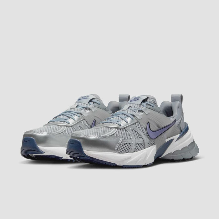N-B139 (Nike V2K run wolf grey/midnight navy)