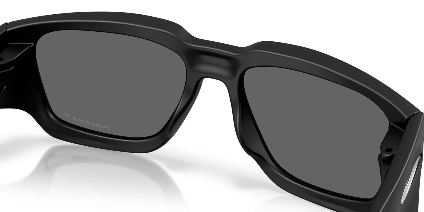 OK-O (Oakley instgator matte black frame with prizm black polarised lenses) 925914104