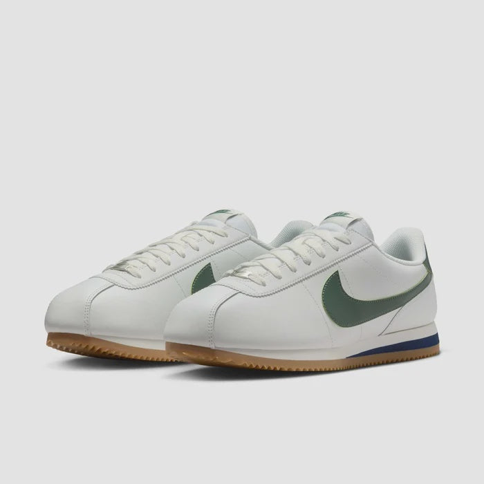 N-E140 (Nike cortez leather summit white/fir/midnight navy)