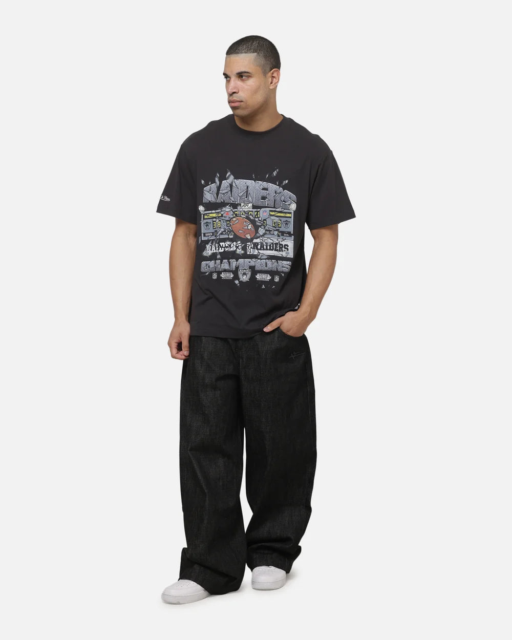 MNA-S53 (Mitchell & ness las vegas raiders smashed scoreboard tee washed black) 92693043