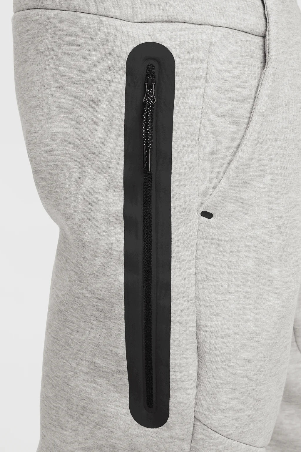 NA-M48 (Nike tech fleece trackpants grey/black)