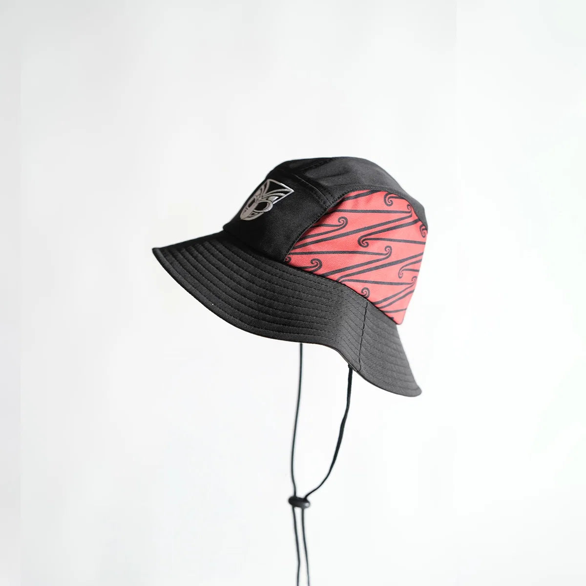 DY-T4 (Dynasty 2026 nz warriors mens indegenous te arahi bucket hat black/red) 82692521