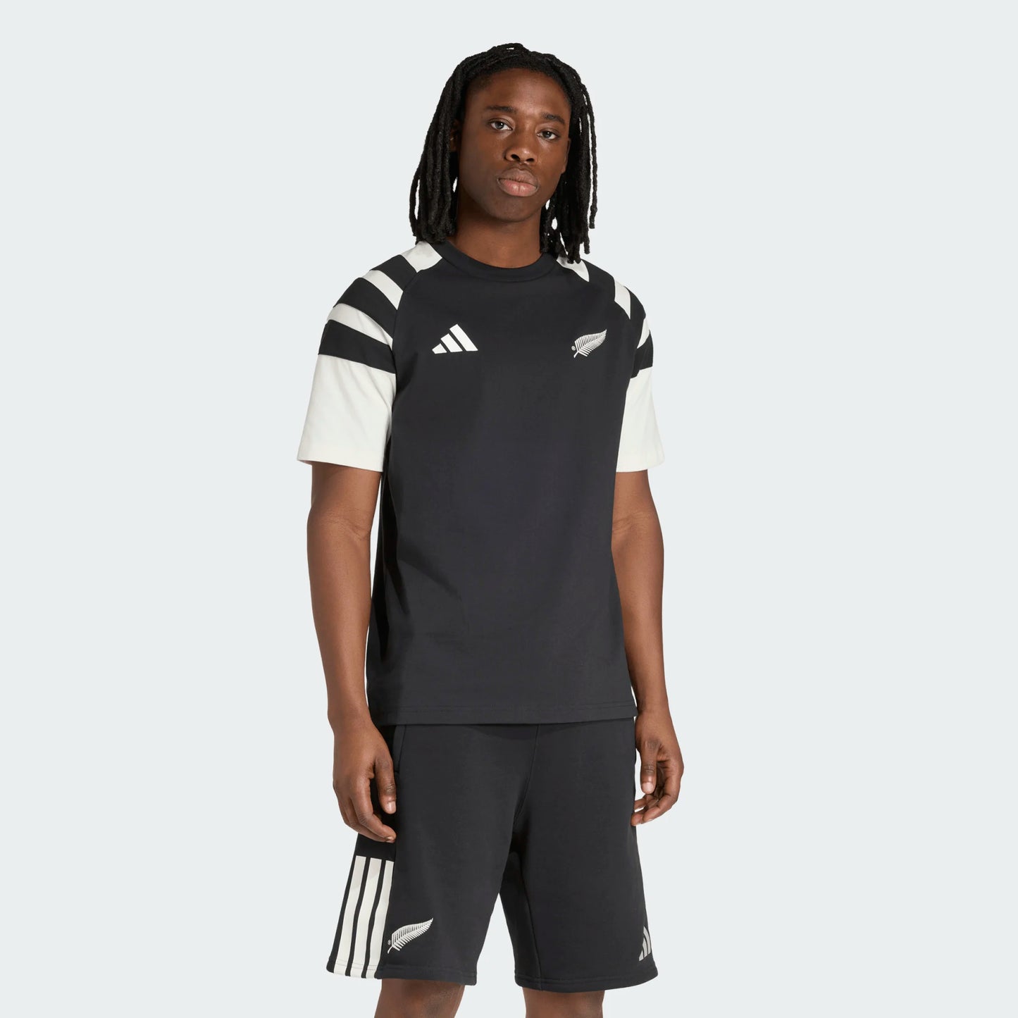 AA-C32 (Adidas all blacks leisurewear t-shirt black/off white) 52693412