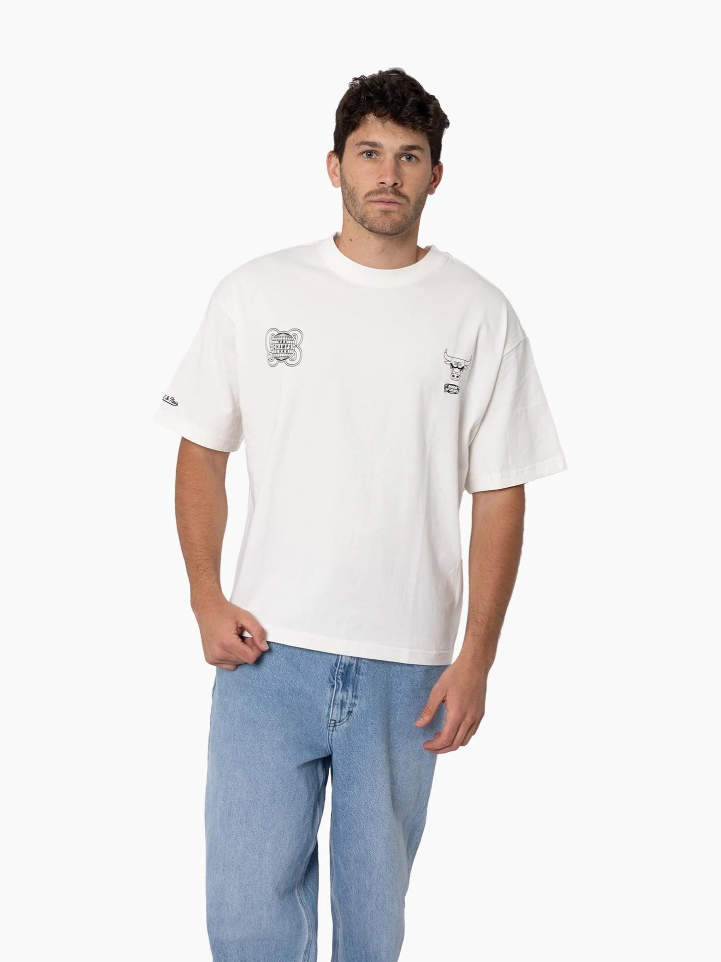 MNA-G48 (Mitchell & ness the champs tee bulls vintage white) 102593478