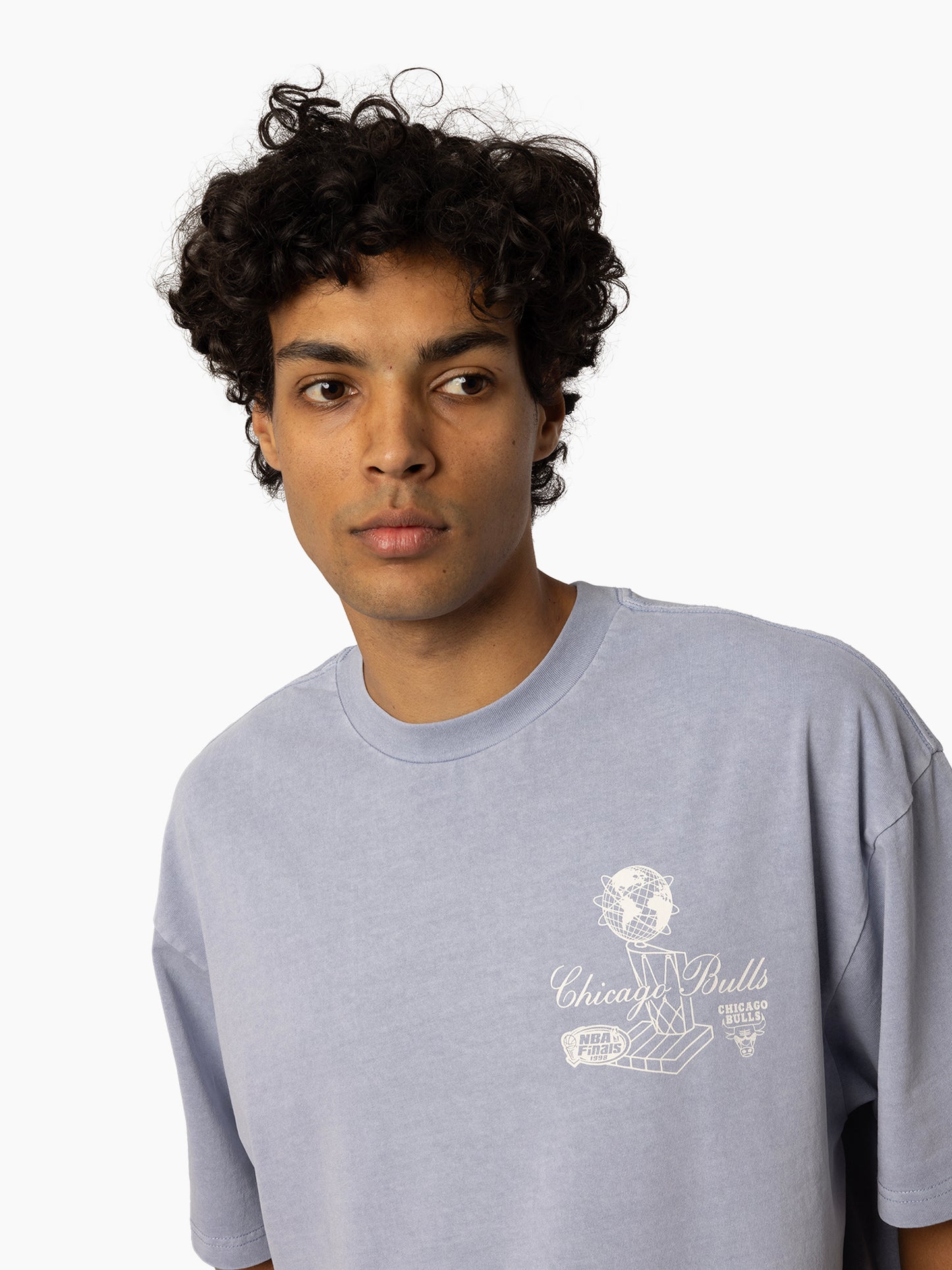 MNA-D45 (Mitchell & ness worldwide tee bulls cyan blue) 72593478