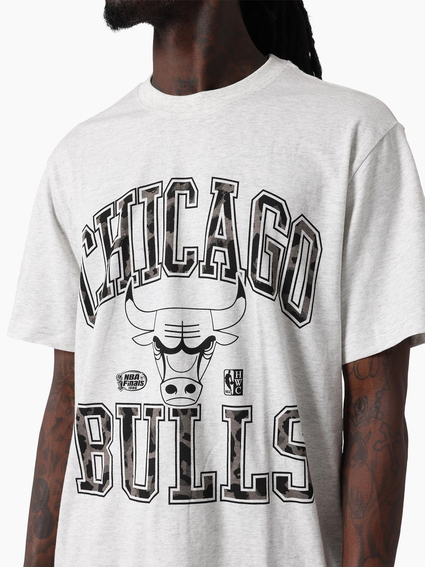 MNA-B49 (Mitchell & ness leopard arch tee chicago bulls silver marle) 112592391