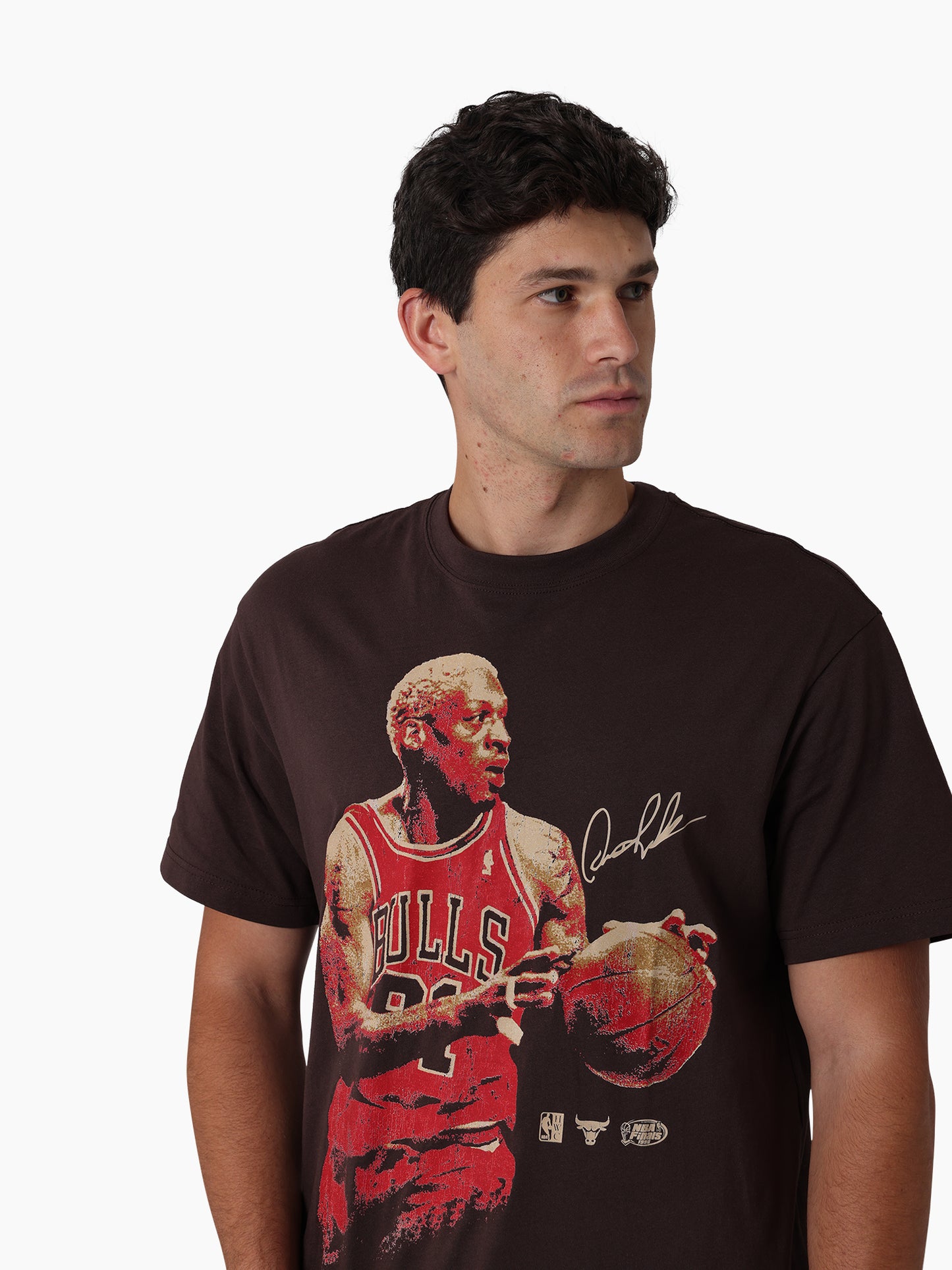 MNA-F46 (Mitchell & ness in the moment tee bulls rodman seal brown) 92593043