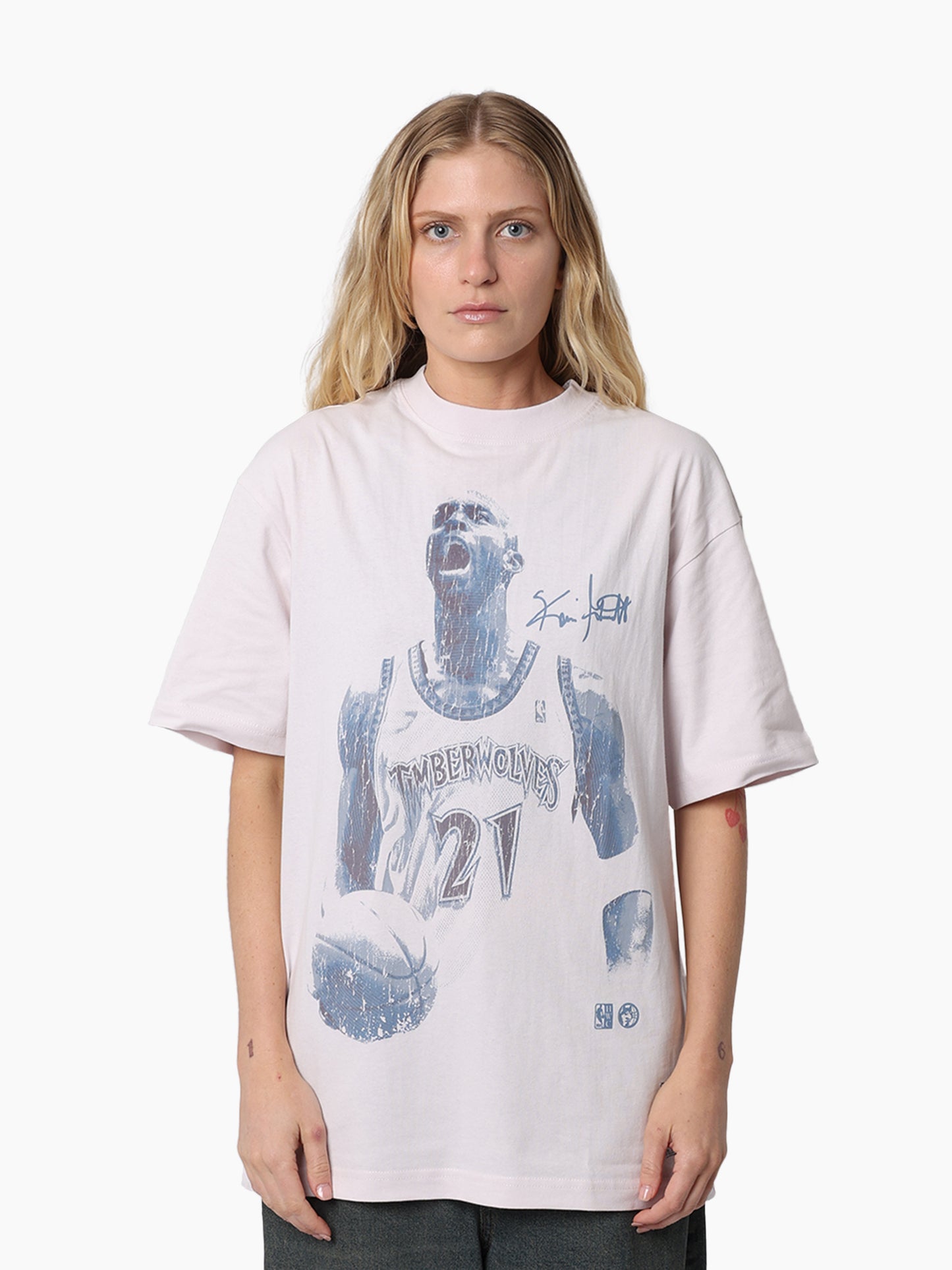 MNA-G46 (Mitchell & ness in the moment tee timberwolves garnett orchid tint) 92593043