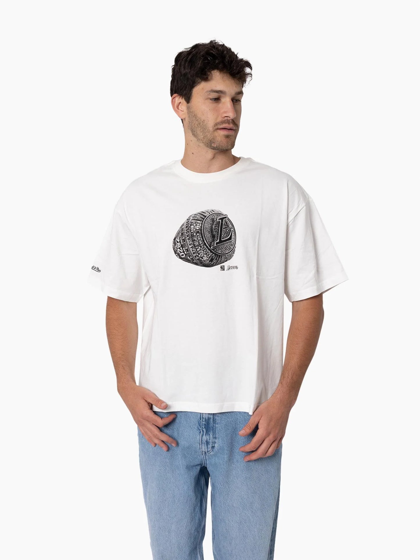 MNA-U48 (Mitchell & ness 17 times champions t-shirt lakers vintage white) 112593478