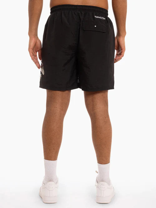 MNA-W33 (Mitchell and ness big hit nylon shorts raiders black) 112394347