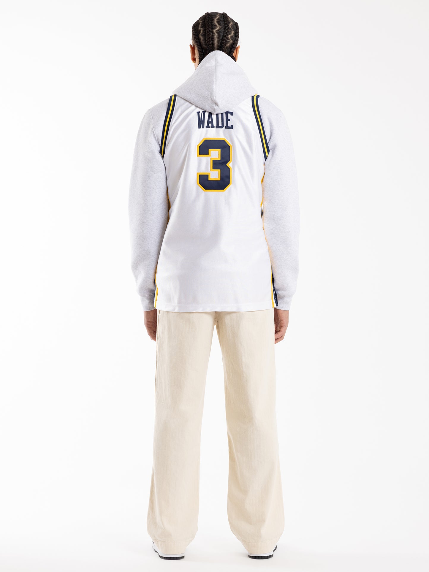 MNA-H40 (Mitchell & ness swingman jersey marq dwd 02-03 home white) 122498695